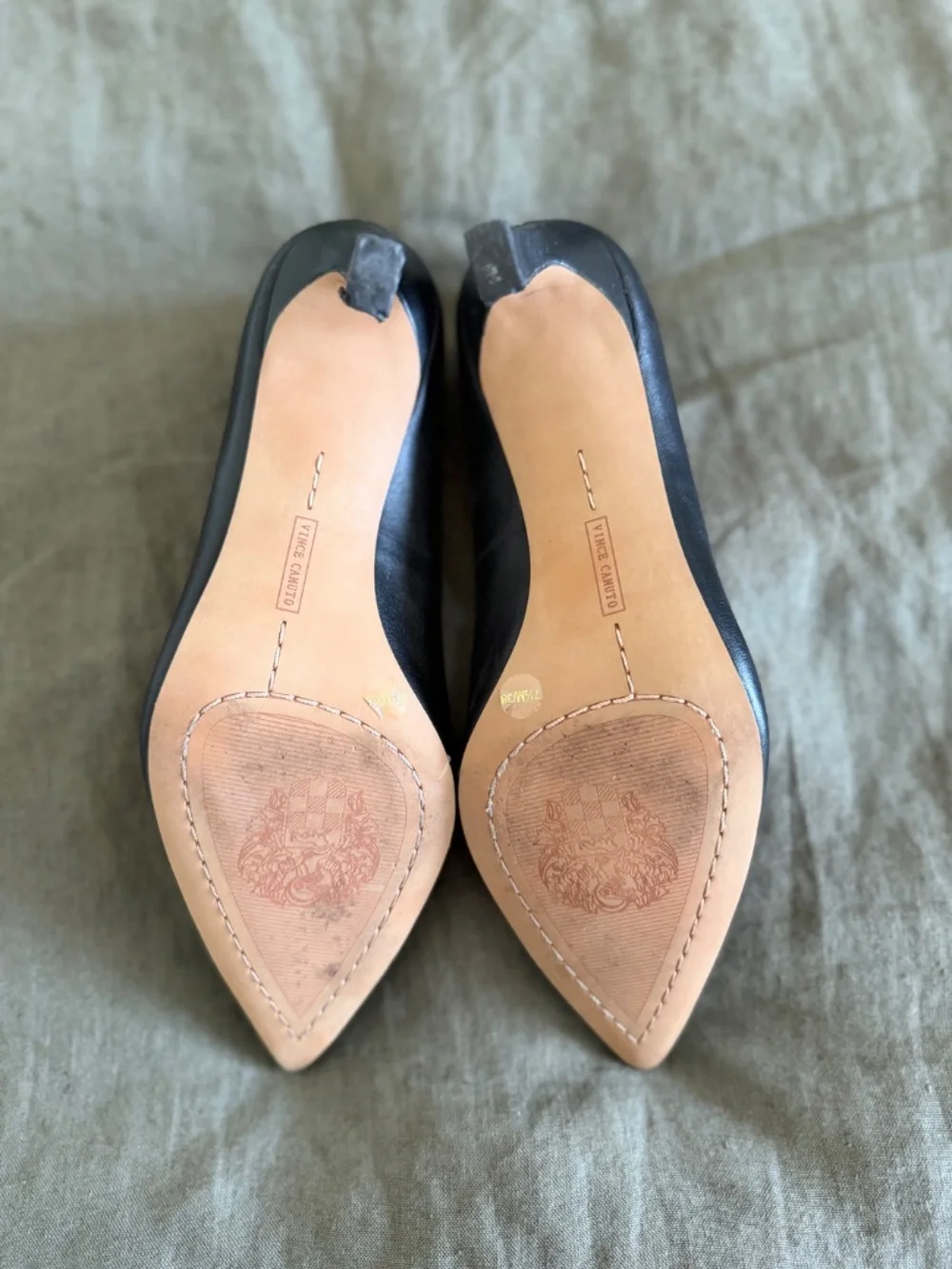 Vince Camuto Heels Black - 7.5